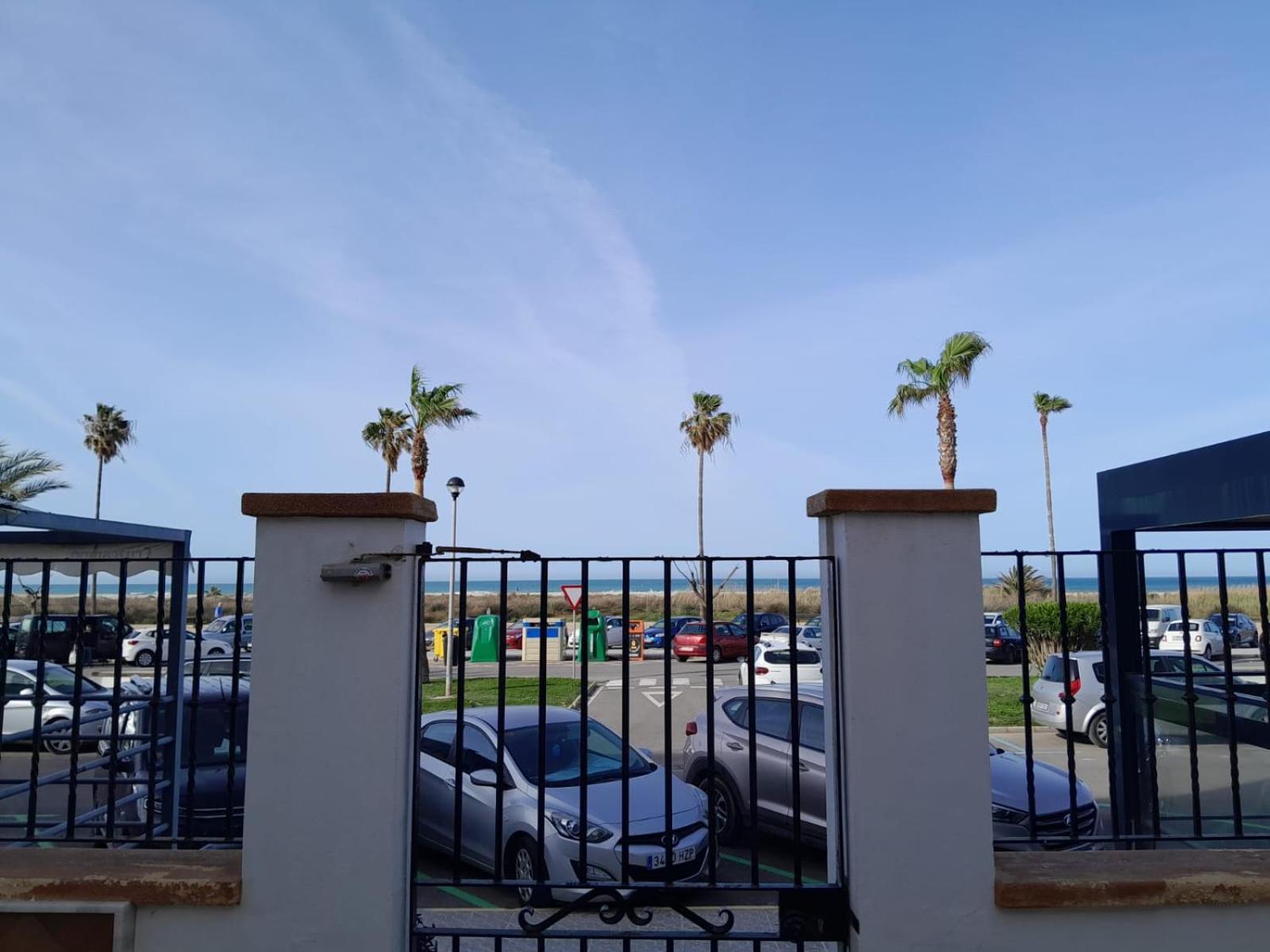 Apartamentos Caballo Rojo โกนิล เด ลาฟรอนเตรา ภายนอก รูปภาพ